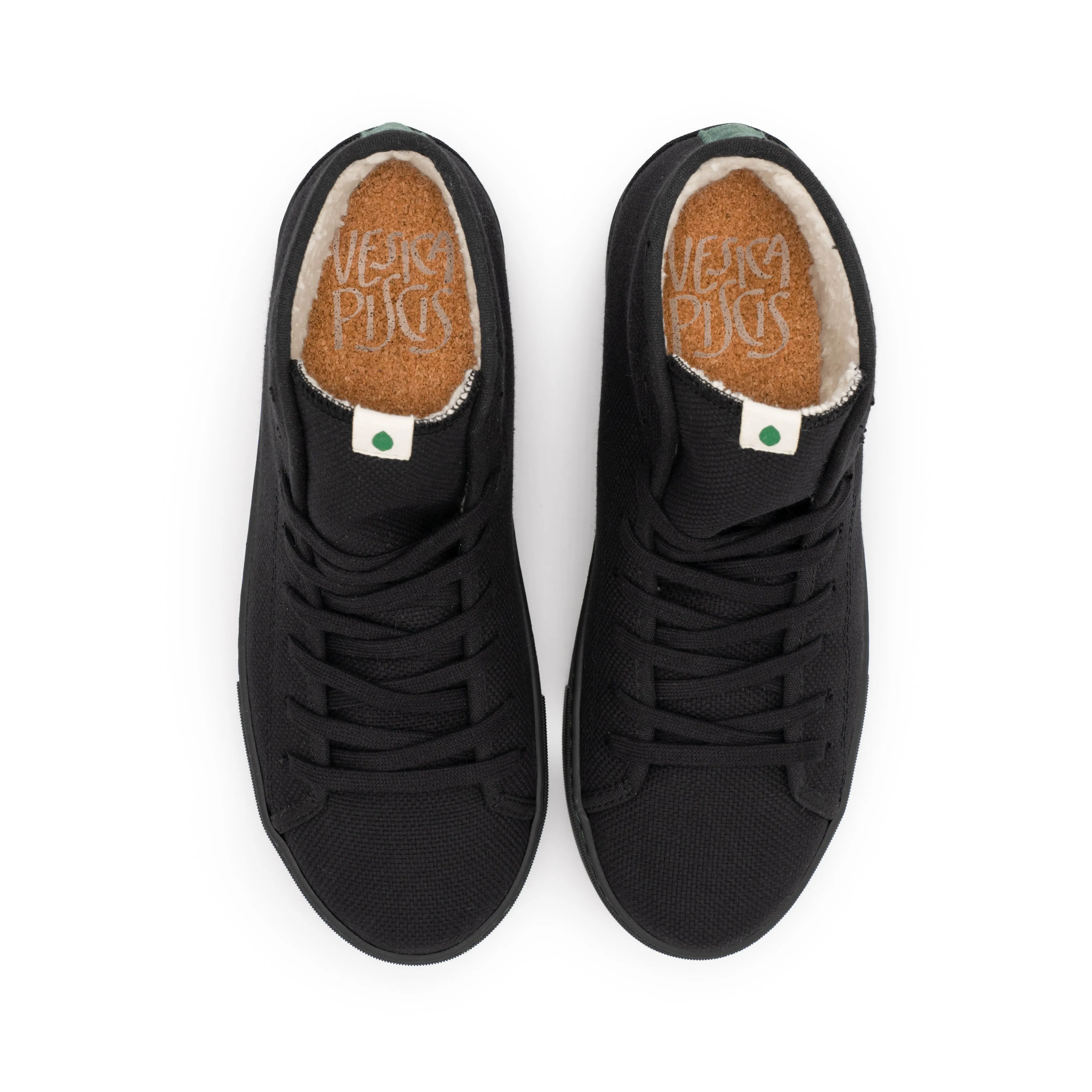 Vegan winter bootie black PLA005