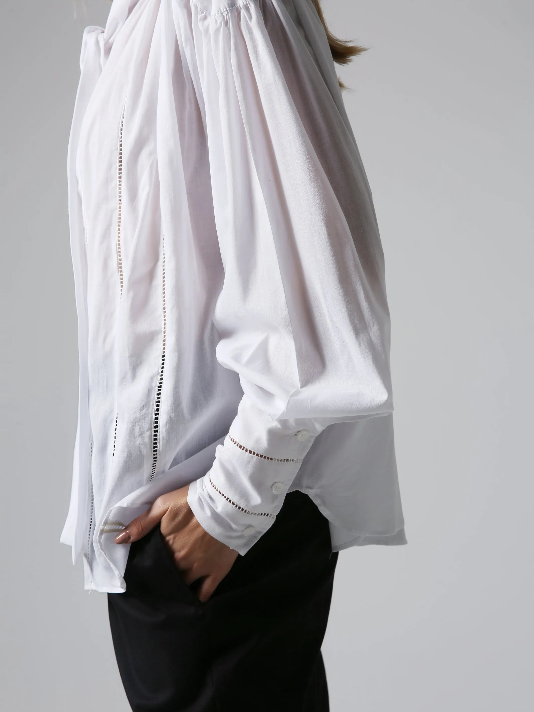Visaltes Tie-Neck Blouse