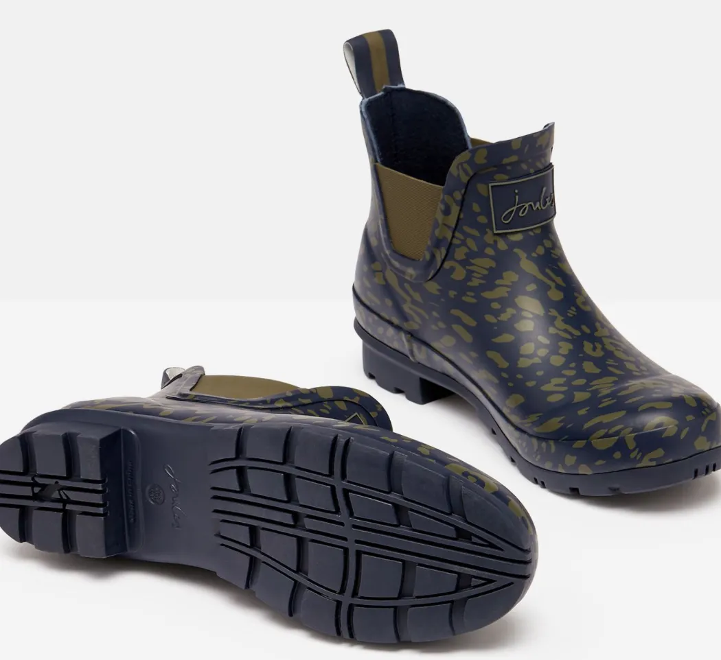 Wellibob short rain boots in navy/khaki leopard