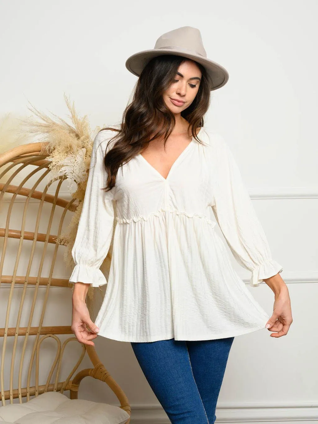 WOMEN'S 3/4 SLEEVE V-NECK BABYDOLL TOP