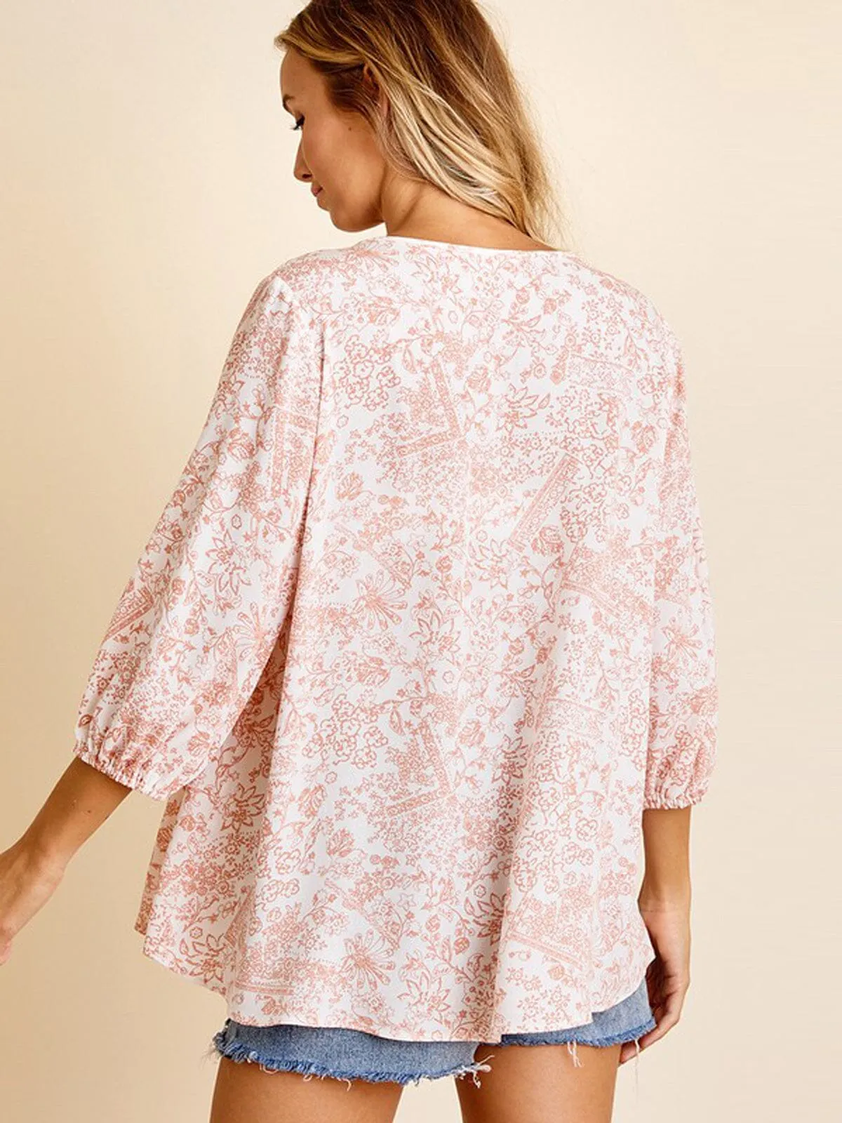 WOMEN'S 3/4 SLEEVE V-NECK FLORAL TUNIC TOP