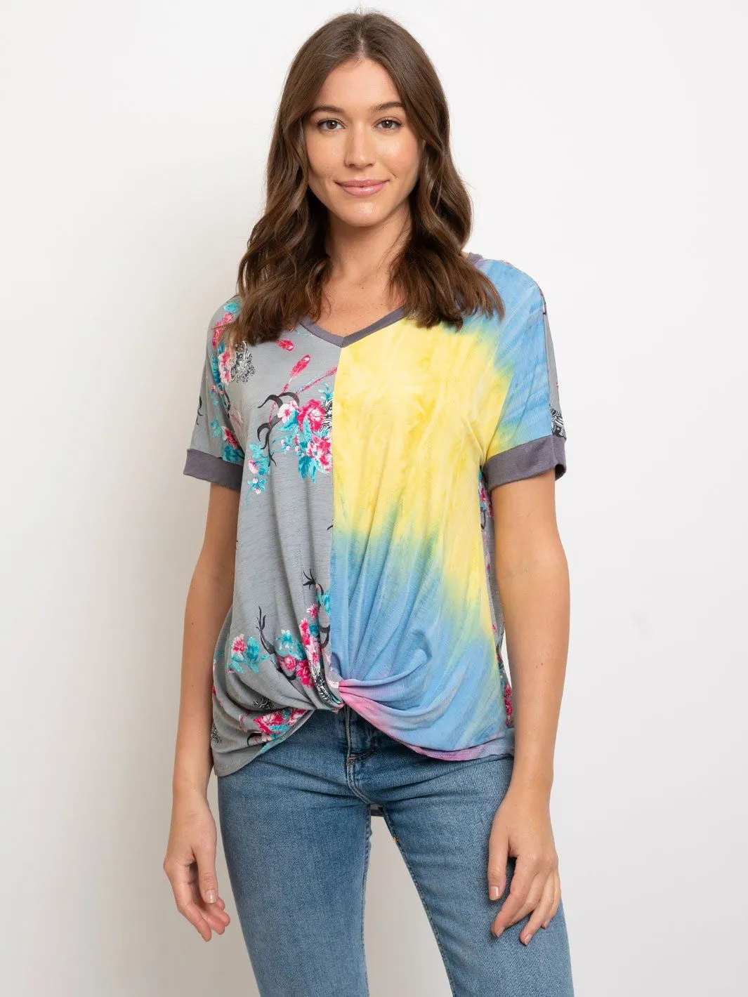 WOMEN'S FRONT KNOT MULTI PRINT TOP