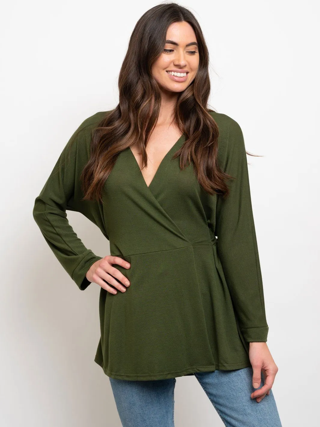 WOMEN'S FRONT TIE V NECK TOP