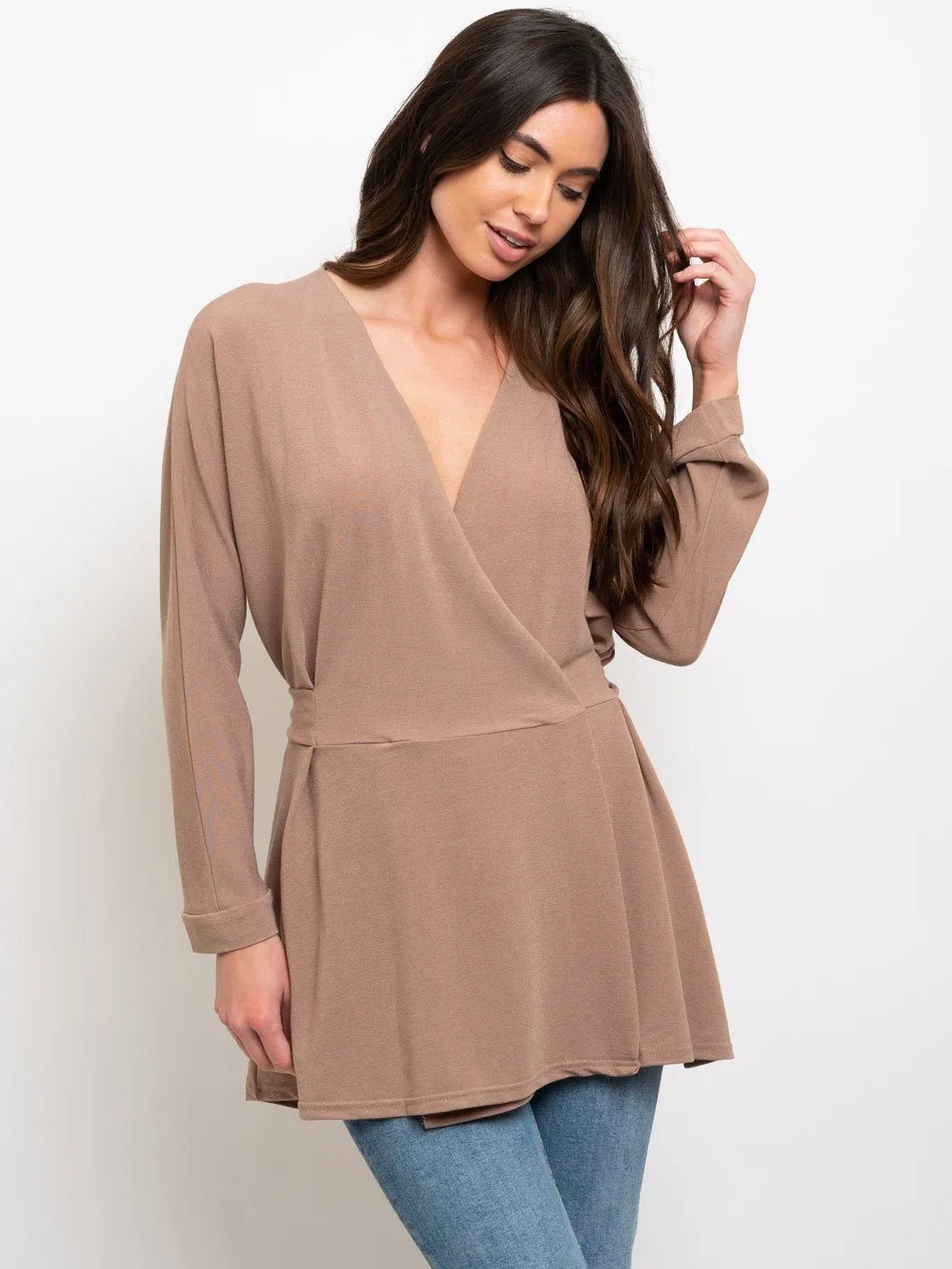 WOMEN'S FRONT TIE V NECK TOP
