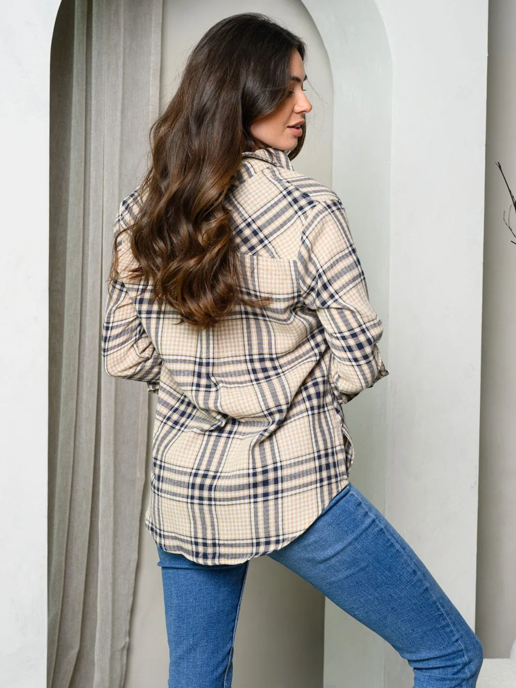 WOMEN'S LONG SLEEVE BUTTON UP FRONT POCKETS PLAID TOP