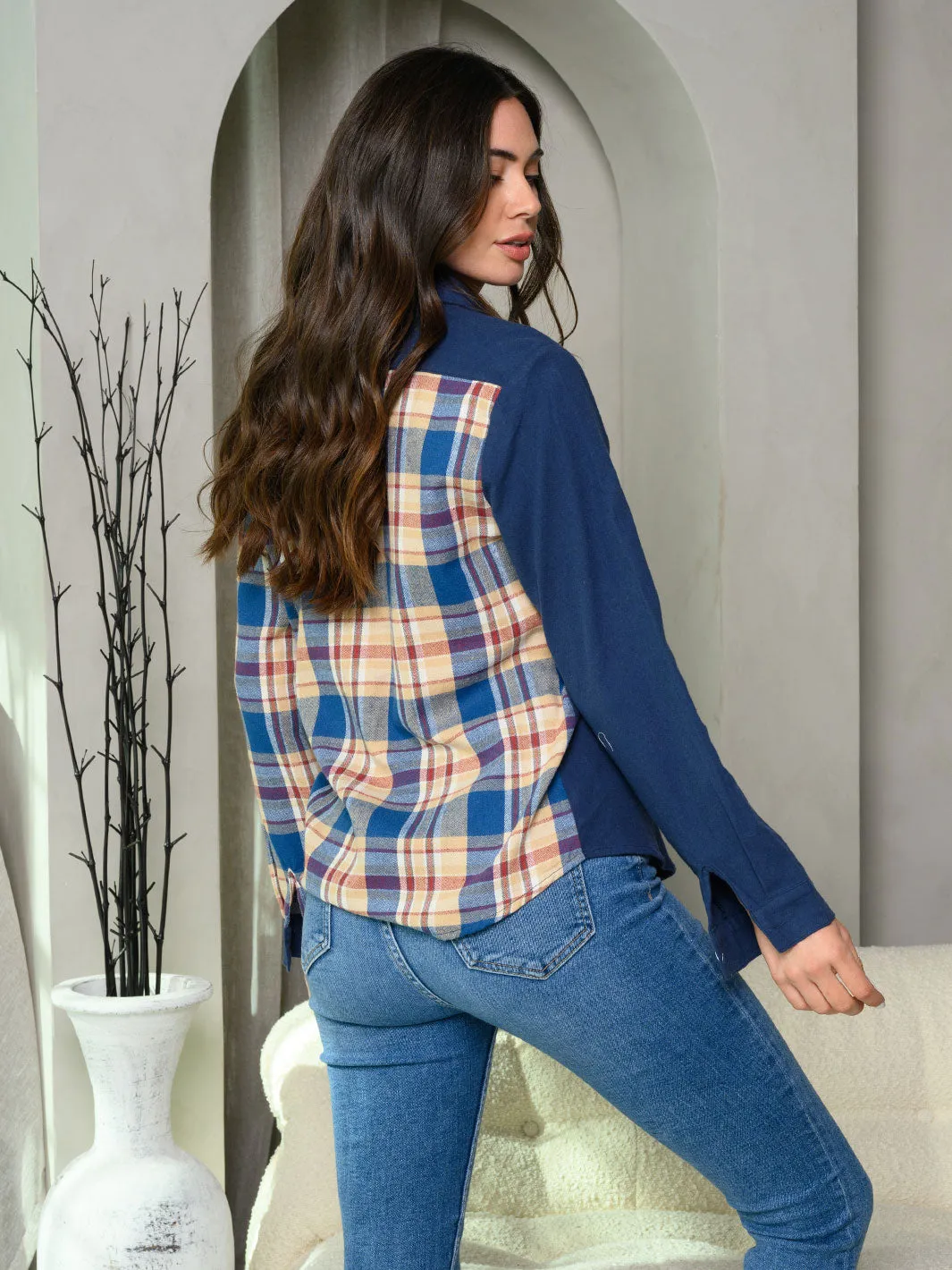 WOMEN'S LONG SLEEVE BUTTON UP SOLID PLAID CONTRAST TOP