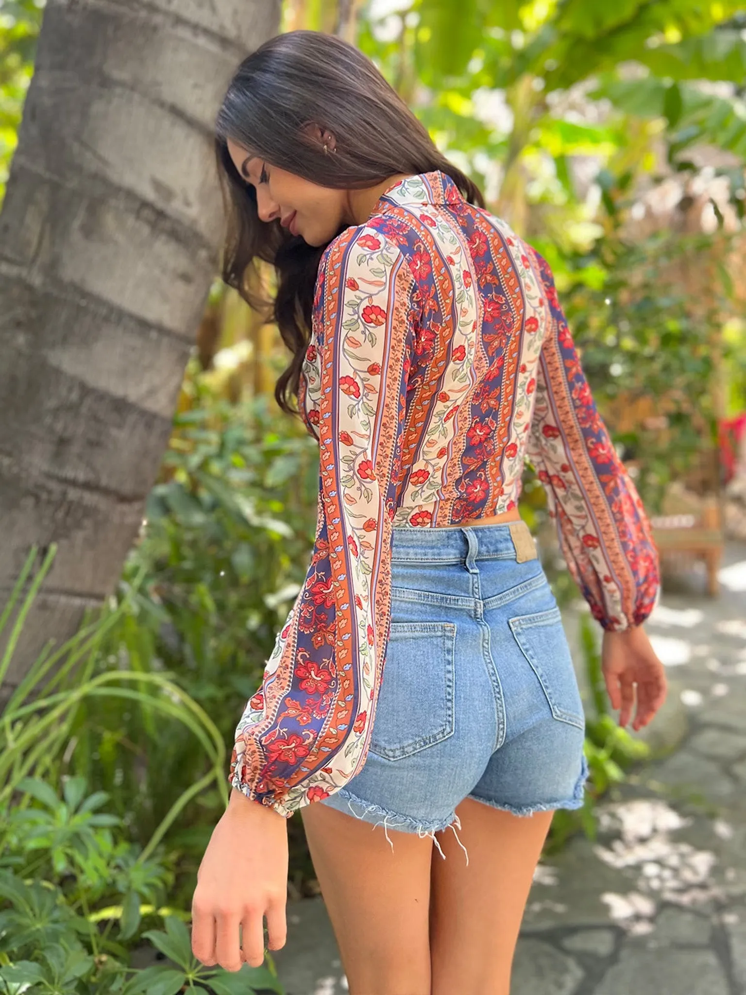 WOMEN'S LONG SLEEVE FLORAL PRINT FRONT TIE TOP