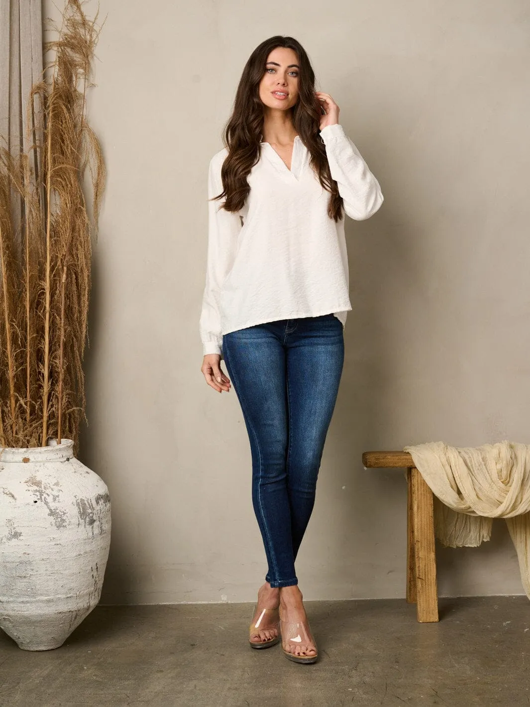 WOMEN'S LONG SLEEVE V-NECK LOOSE FIT TOP