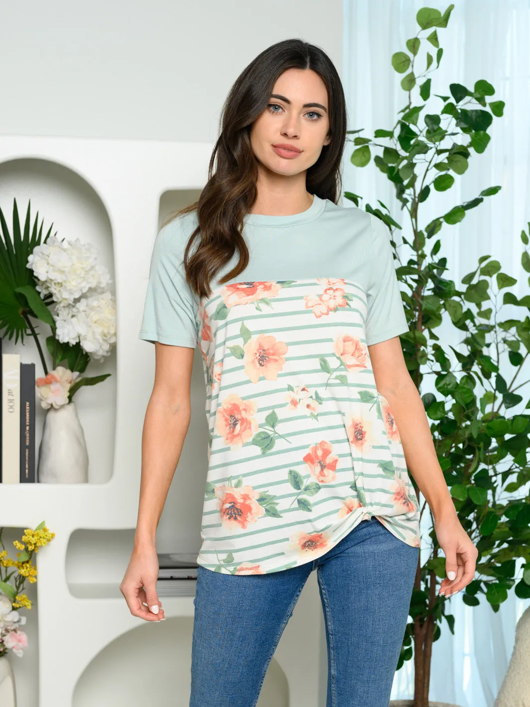 WOMEN'S SHORT SLEEVE STRIPE FLORAL FRONT KNOT TOP