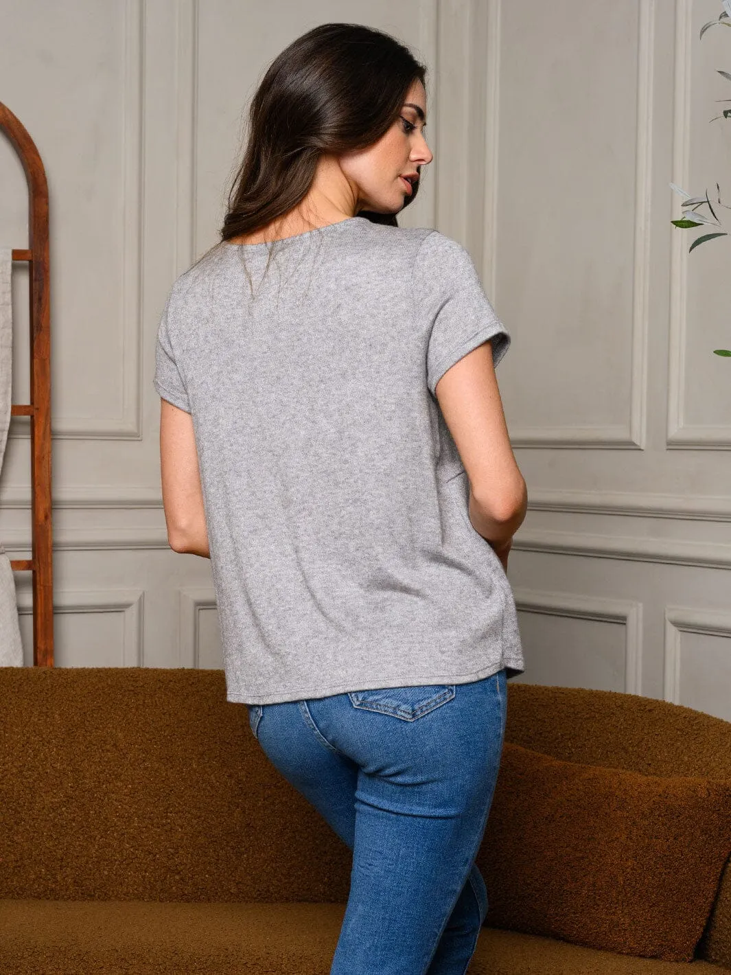 WOMEN'S SHORT SLEEVE V-NECK SURPLICE TUNIC TOP