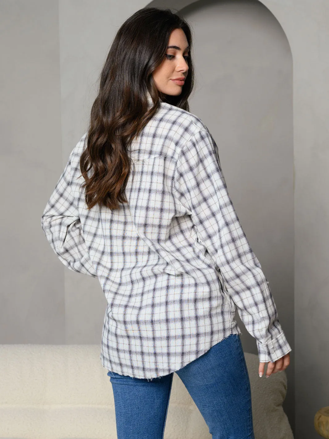 WOMEN'S STRIPES BUTTON DOWN FRONT POCKET DETAIL LONG SLEEVE TOP