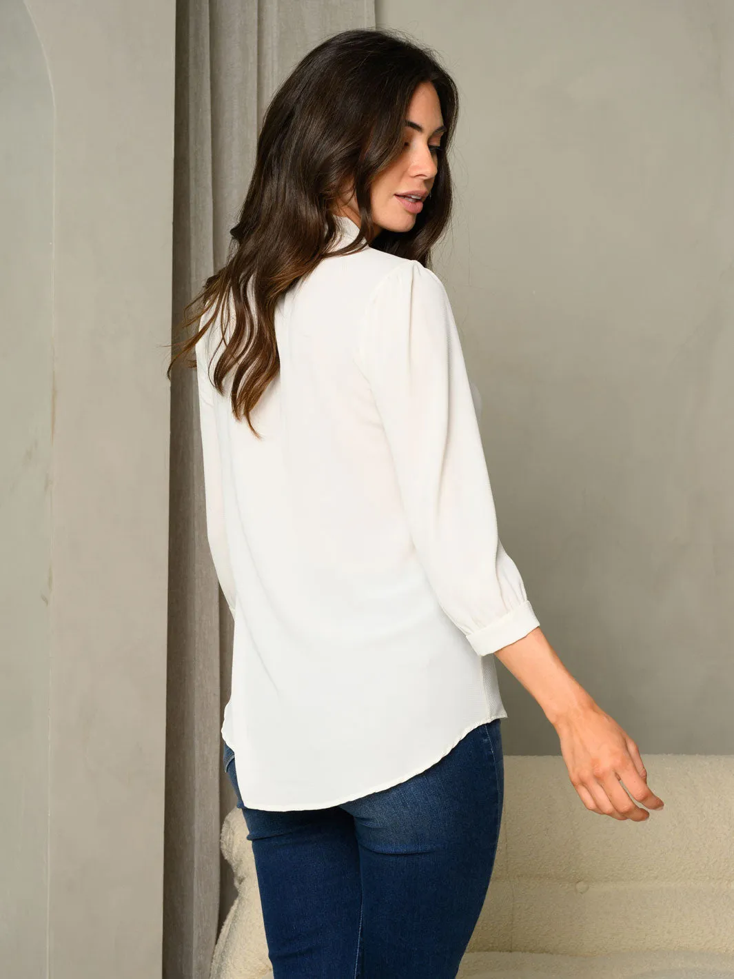 WOMEN'S TIE V-NECK  3/4 CUFFED SLEEVE TOP